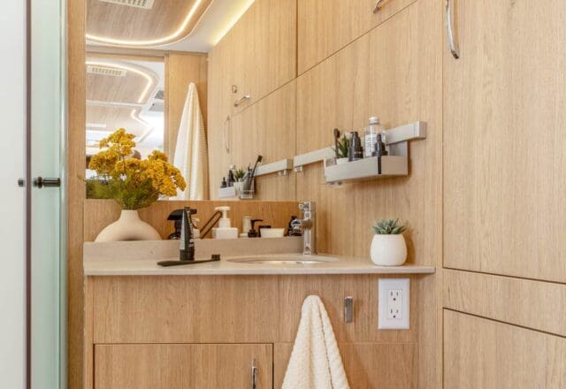 2026 UNITY U24MBL by TRIPLE E CANADA - Image 10