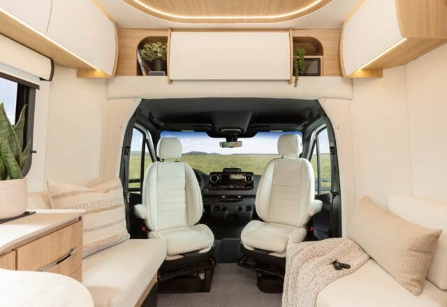 2026 UNITY U24TB by TRIPLE E CANADA - Image 12