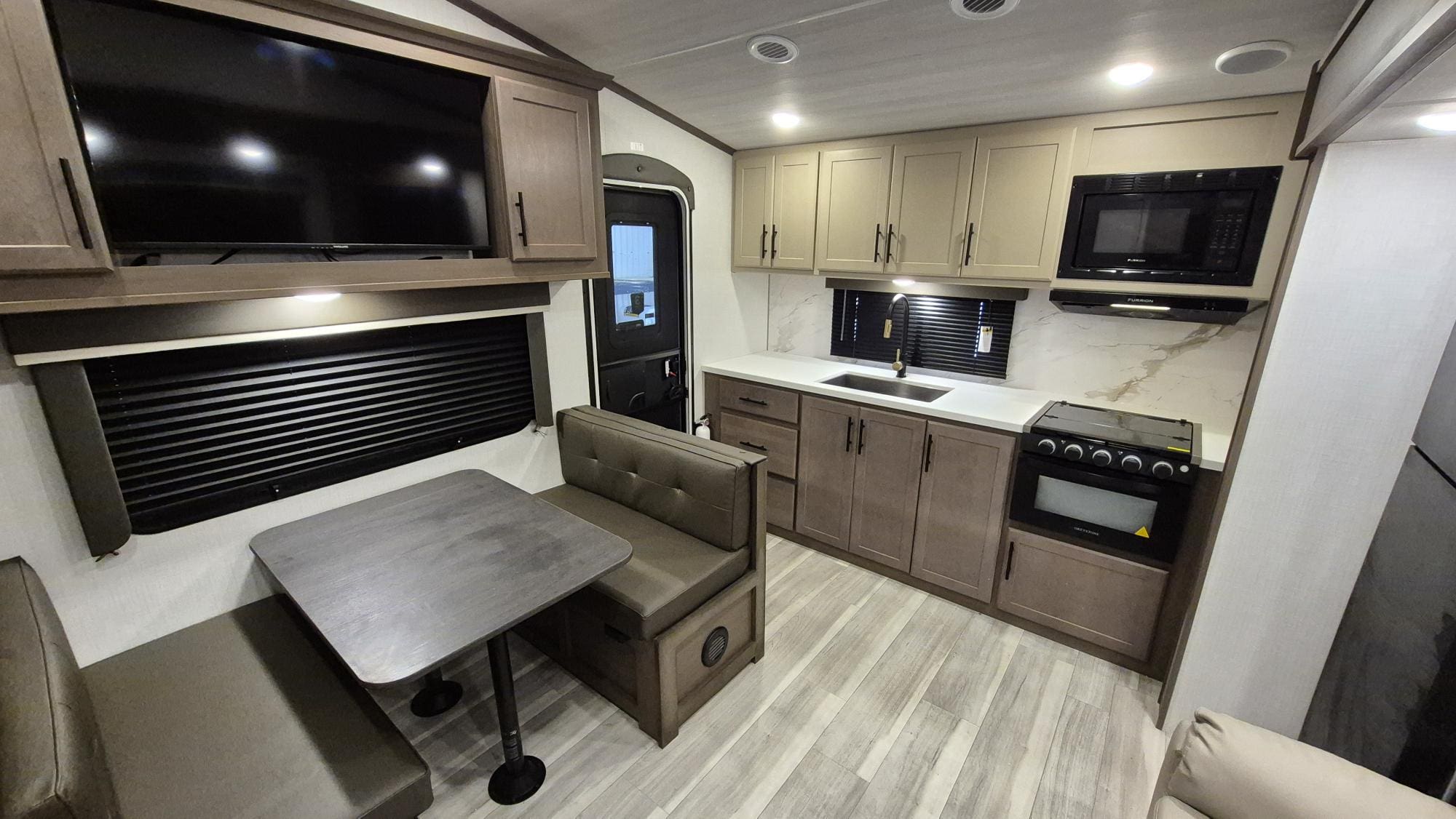 2026 COUGAR 2100RK by KEYSTONE - Image 8