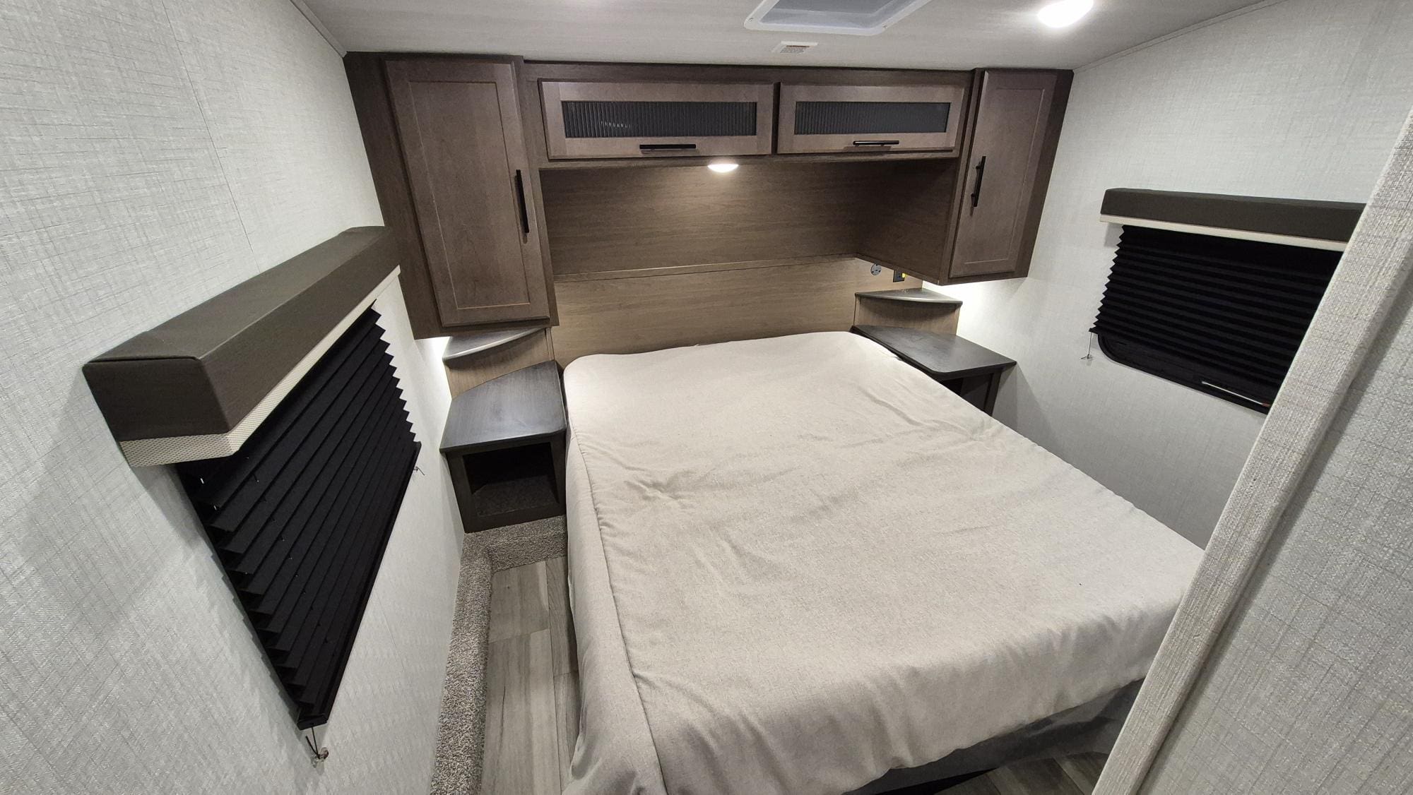 2026 COUGAR 2100RK by KEYSTONE - Image 17