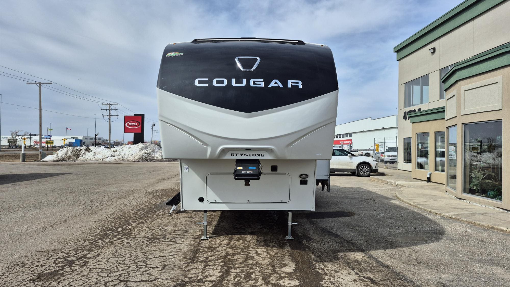 2026 COUGAR 2400RE by KEYSTONE - Image 3