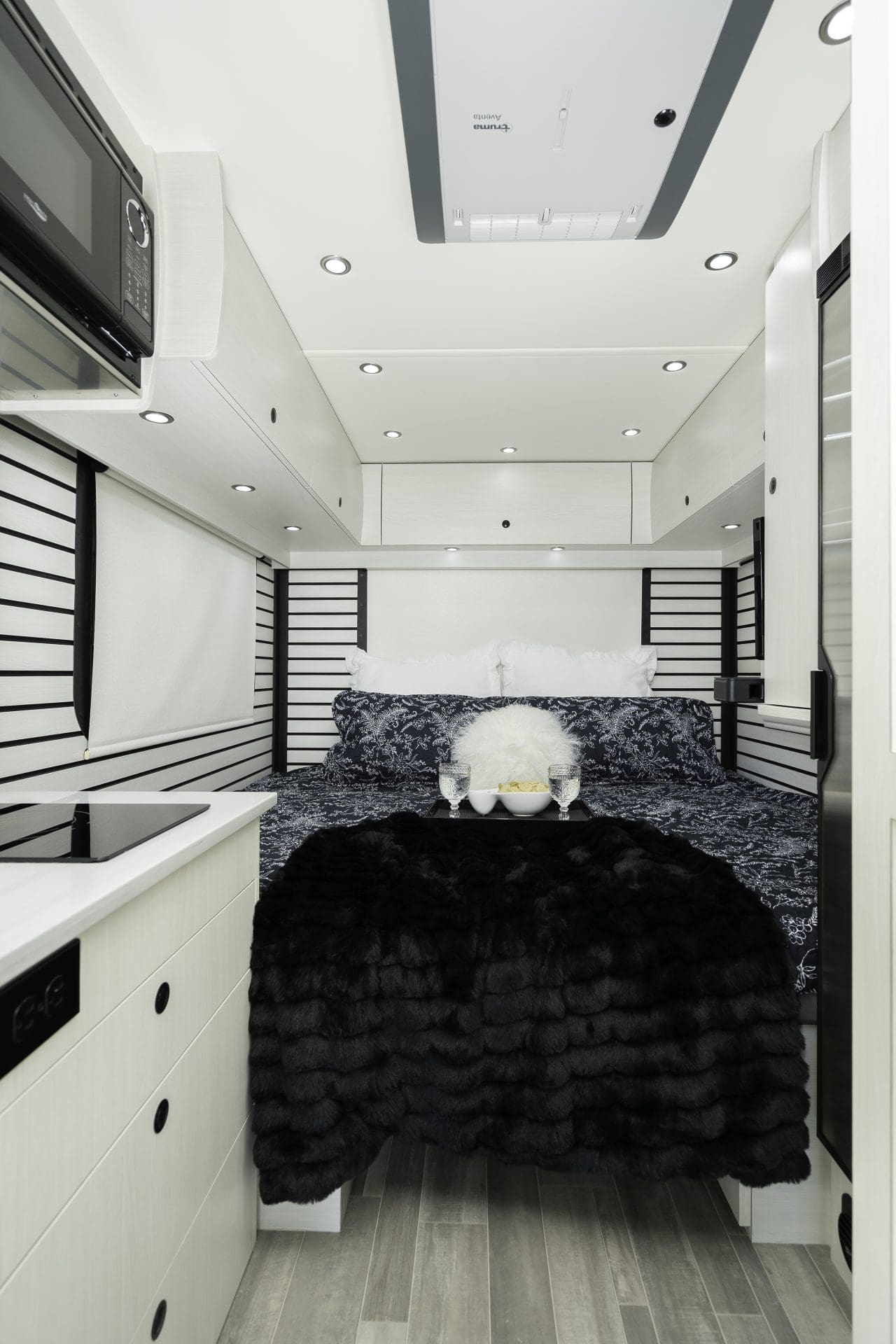 2026 PLEASURE-WAY PLATEAU XLTS by PLEASURE-WAY - Image 8