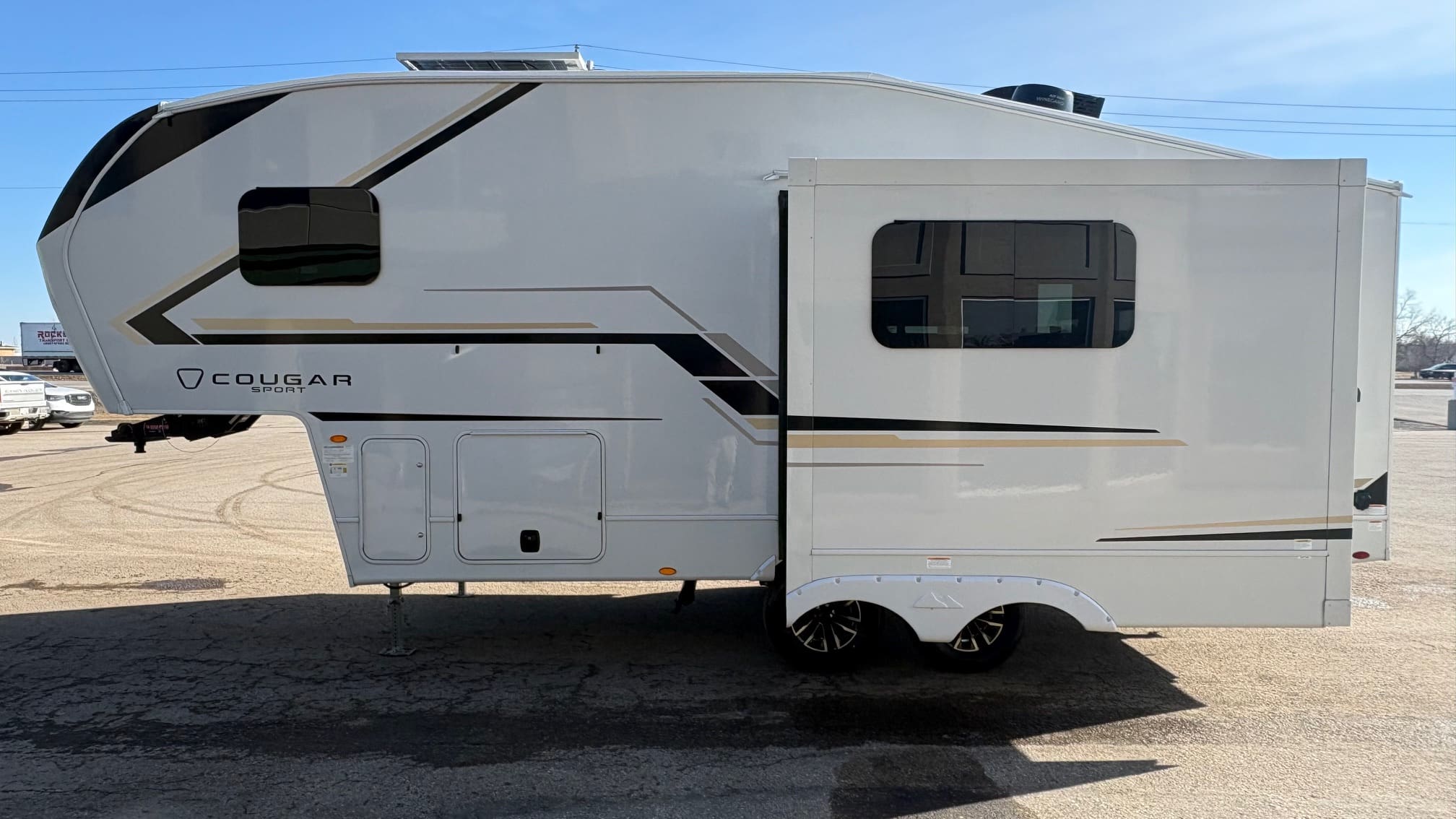 2026 COUGAR 2100RK by KEYSTONE - Image 4