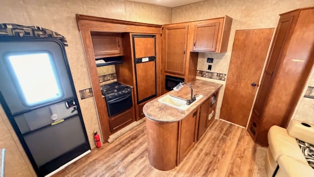 2015 MXT 319 by KZ - Image 7