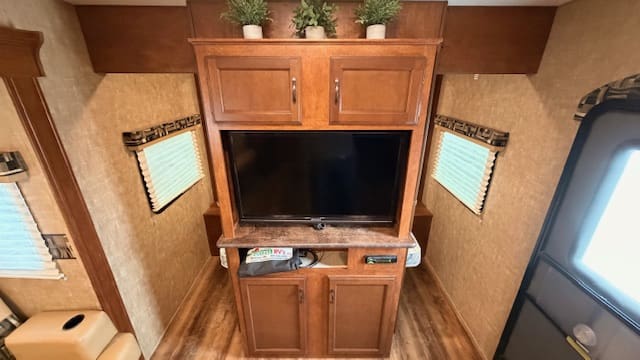 2015 MXT 319 by KZ - Image 11