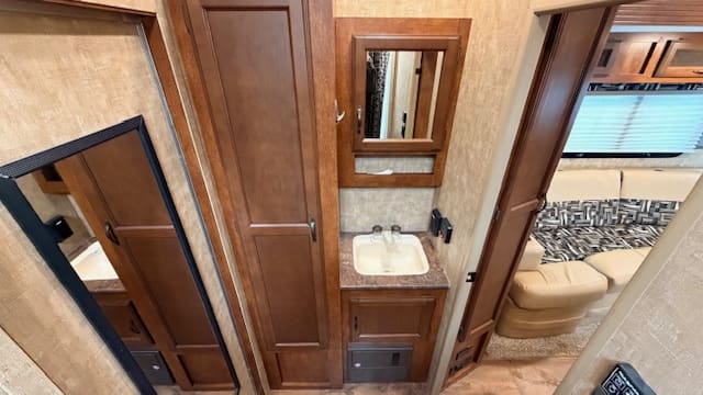 2015 MXT 319 by KZ - Image 19