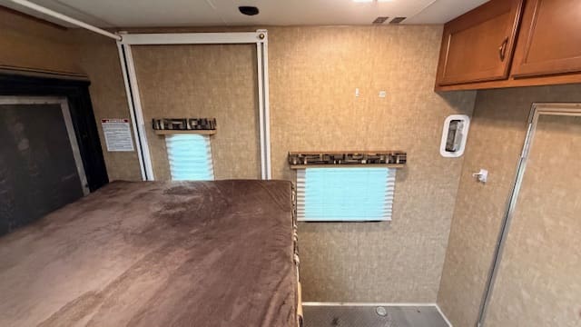 2015 MXT 319 by KZ - Image 28