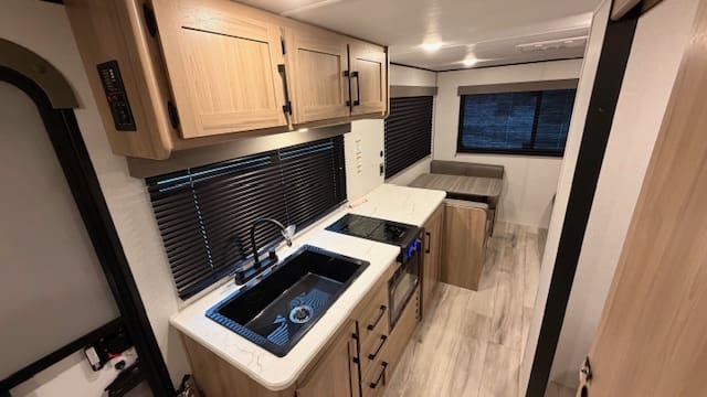 2026 COLEMAN 19R by KEYSTONE - Image 7