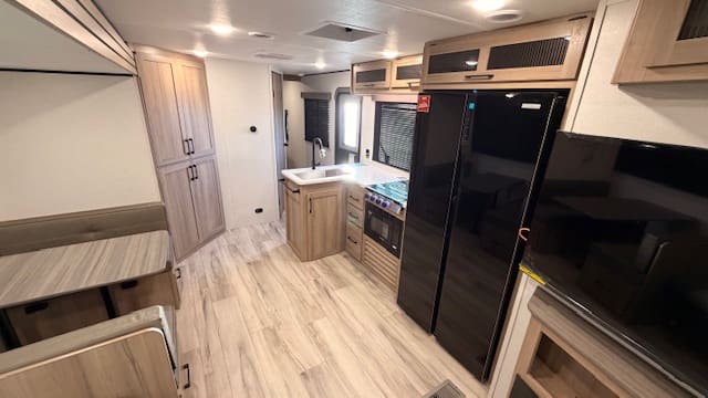 2026 COLEMAN 32BHS by KEYSTONE - Image 8