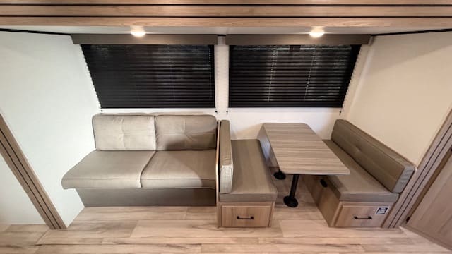 2026 COLEMAN 32BHS by KEYSTONE - Image 11