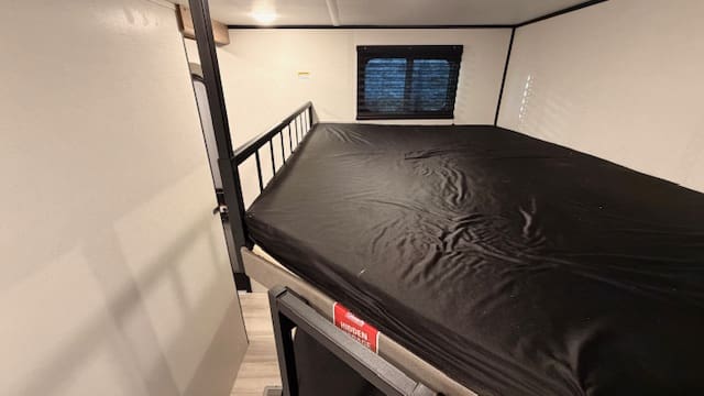 2026 COLEMAN 32BHS by KEYSTONE - Image 20