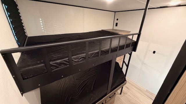 2026 COLEMAN 32BHS by KEYSTONE - Image 22