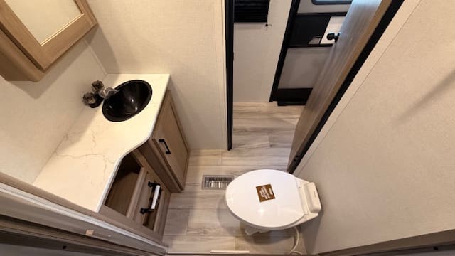 2026 COLEMAN 32BHS by KEYSTONE - Image 32