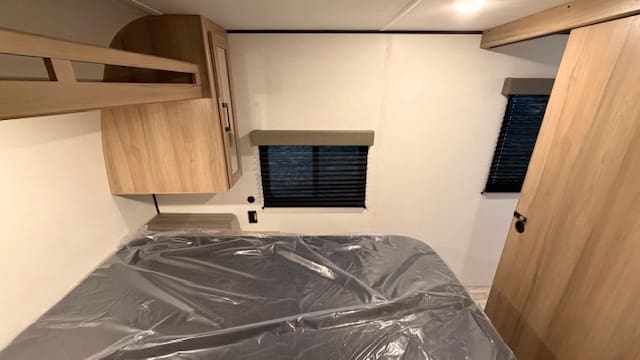 2026 COLEMAN 32BHS by KEYSTONE - Image 37