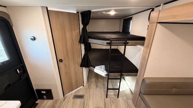 2026 COLEMAN 22BX by KEYSTONE - Image 15