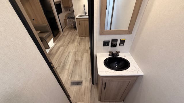 2026 COLEMAN 22BX by KEYSTONE - Image 21