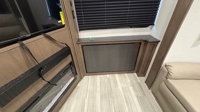 2026 COUGAR 2400RE by KEYSTONE - Image 13