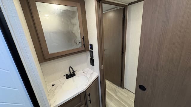 2026 COUGAR 2400RE by KEYSTONE - Image 20