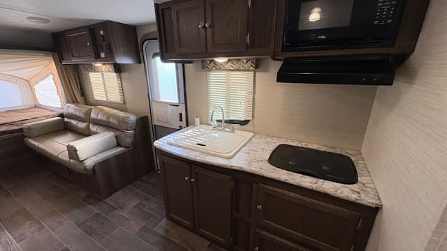 2017 BULLET 2190EX by KEYSTONE - Image 11