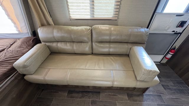 2017 BULLET 2190EX by KEYSTONE - Image 18