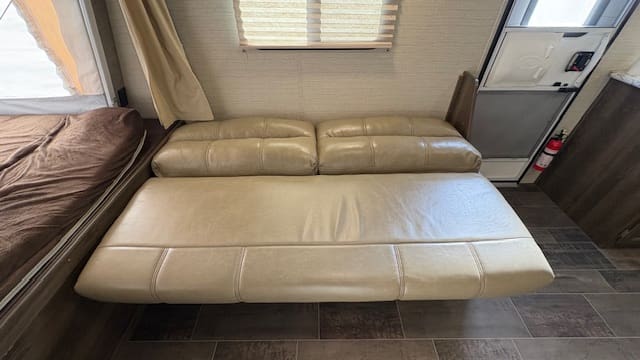 2017 BULLET 2190EX by KEYSTONE - Image 19