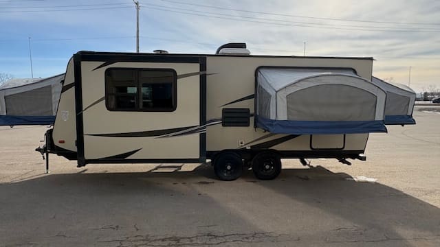 2017 BULLET 2190EX by KEYSTONE - Image 3