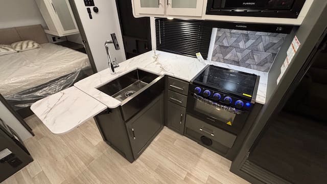 2026 BULLET 290BHS by KEYSTONE - Image 17