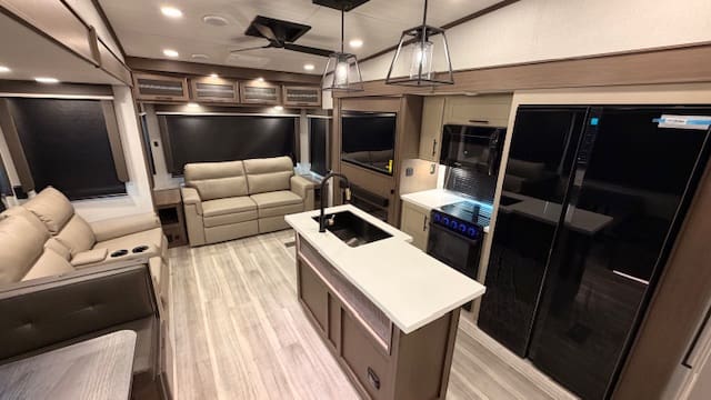 2026 COUGAR 360MBI by KEYSTONE - Image 8