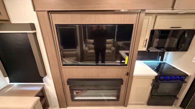 2026 COUGAR 360MBI by KEYSTONE - Image 17