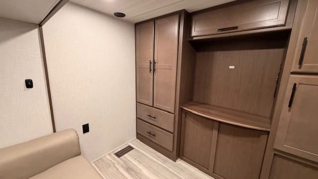 2026 COUGAR 360MBI by KEYSTONE - Image 25