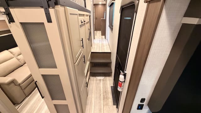 2026 COUGAR 360MBI by KEYSTONE - Image 29