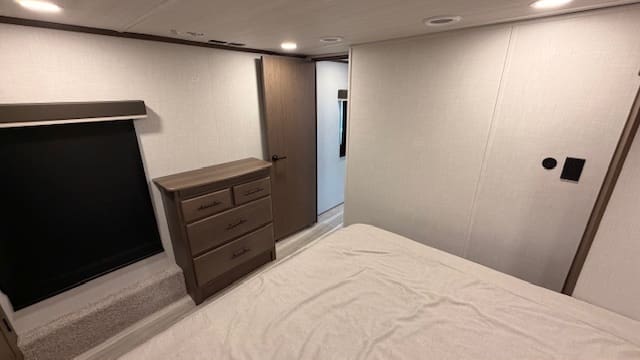 2026 COUGAR 360MBI by KEYSTONE - Image 44