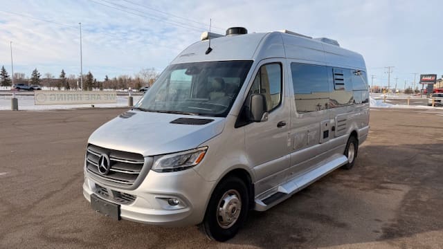 2023 PLEASURE-WAY PLATEAU TS by PLEASURE-WAY - Image 4