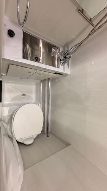 2023 PLEASURE-WAY PLATEAU TS by PLEASURE-WAY - Image 23