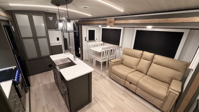 2026 BULLET 310RES by KEYSTONE - Image 11