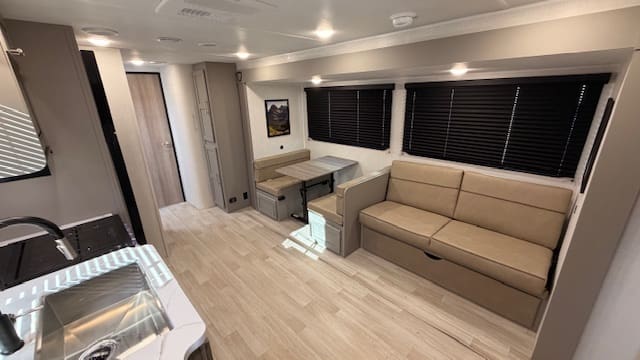 2026 HIDEOUT 310XBR by KEYSTONE - Image 9