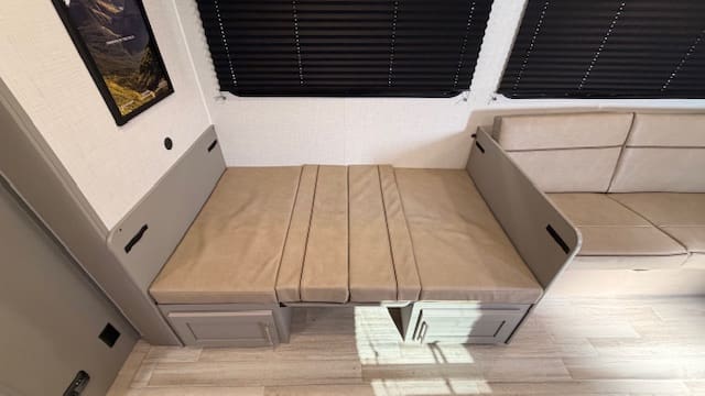 2026 HIDEOUT 310XBR by KEYSTONE - Image 16