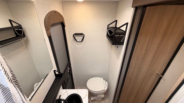 2026 HIDEOUT 310XBR by KEYSTONE - Image 23