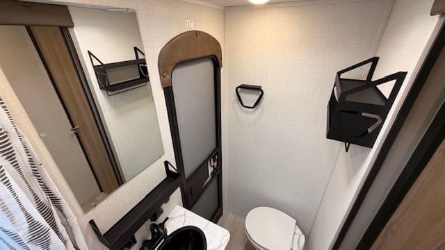 2026 HIDEOUT 310XBR by KEYSTONE - Image 24