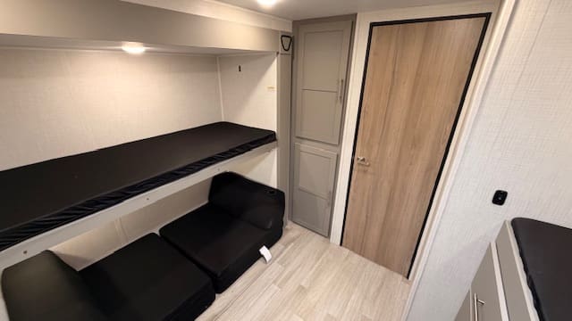 2026 HIDEOUT 310XBR by KEYSTONE - Image 28