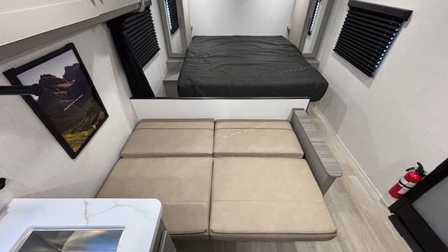 2026 HIDEOUT 230BH by KEYSTONE - Image 16