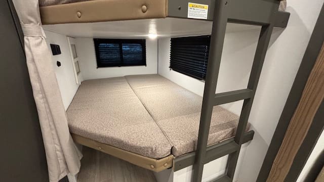 2026 BULLET 290BHS by KEYSTONE - Image 24