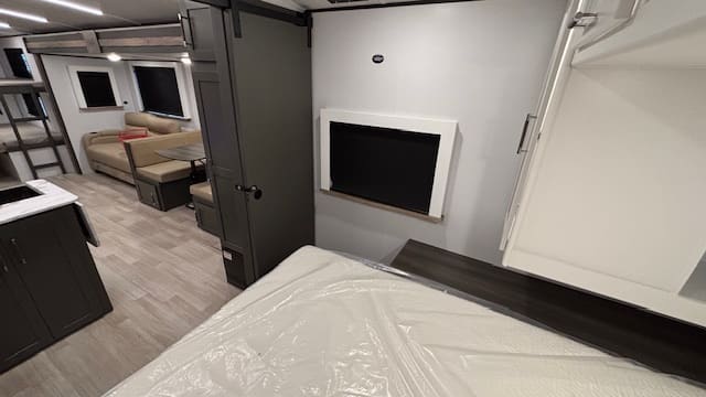 2026 BULLET 290BHS by KEYSTONE - Image 35