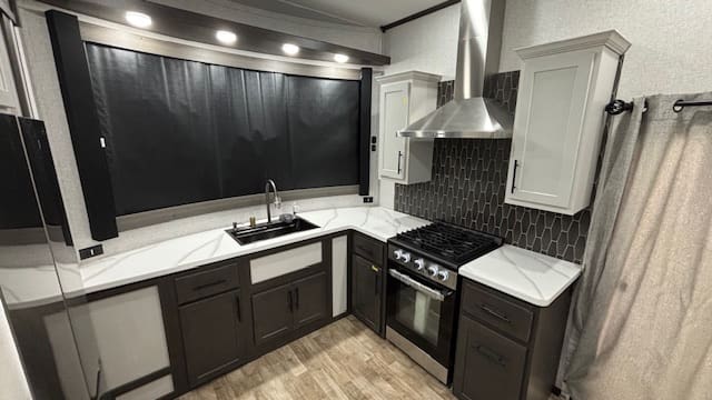 2026 HAMPTON 388FKL by CROSSROADS - Image 7