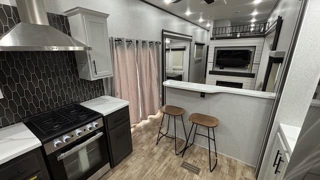 2026 HAMPTON 388FKL by CROSSROADS - Image 9