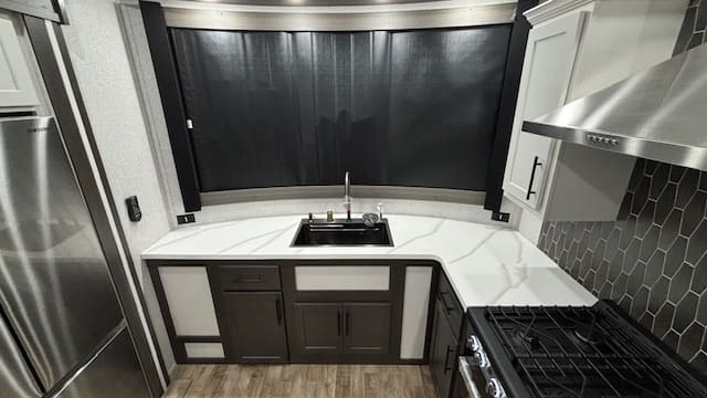 2026 HAMPTON 388FKL by CROSSROADS - Image 12