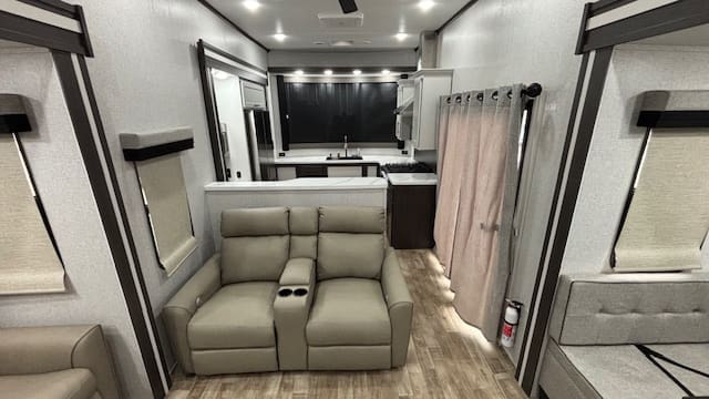 2026 HAMPTON 388FKL by CROSSROADS - Image 18