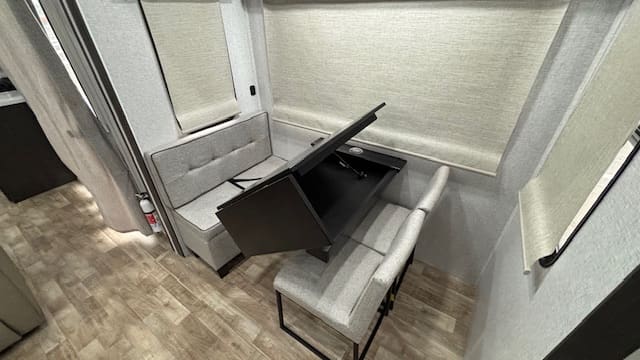 2026 HAMPTON 388FKL by CROSSROADS - Image 23