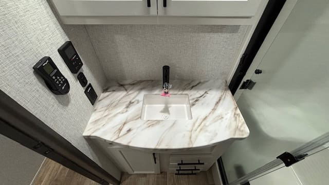 2026 HAMPTON 388FKL by CROSSROADS - Image 31