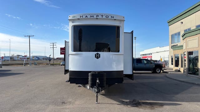 2026 HAMPTON 388FKL by CROSSROADS - Image 3